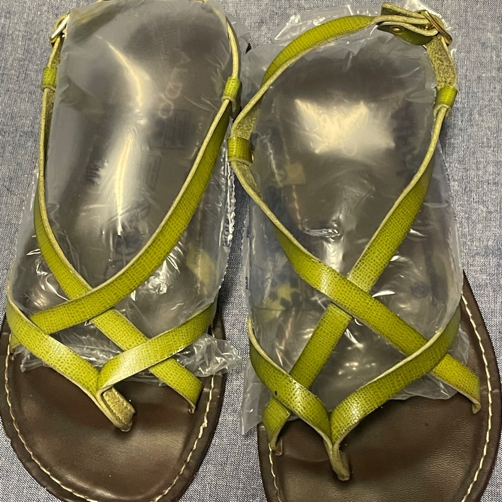 Sandal - Picture 4 of 5